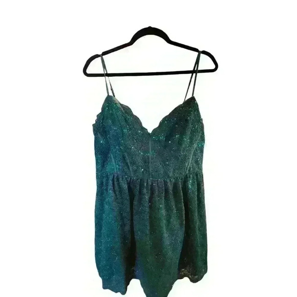 Jules And Cleo Green Lace Mini A Line Dress Spaghetti Strap Scalloped Neckline - Picture 7 of 14